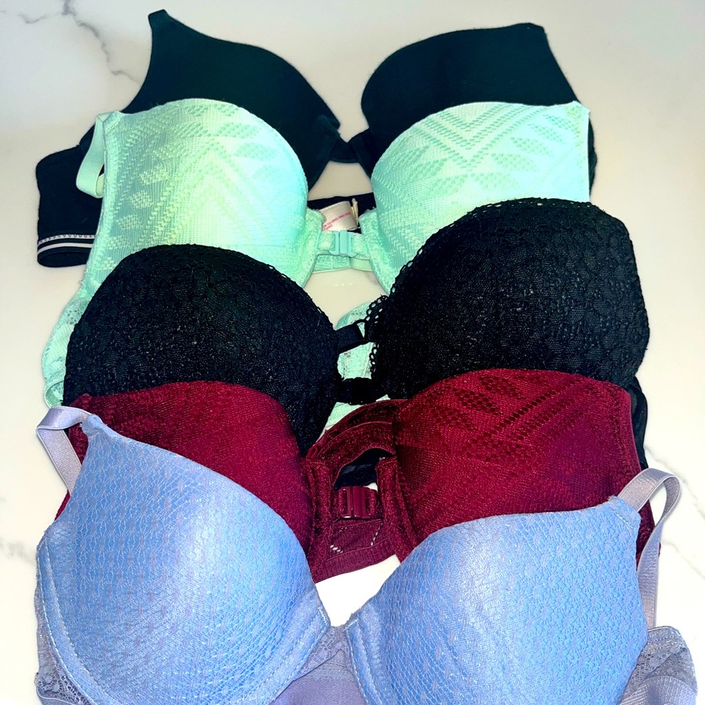 5 Girl Bra Bundle- (1) 34-B, (4) 32-B